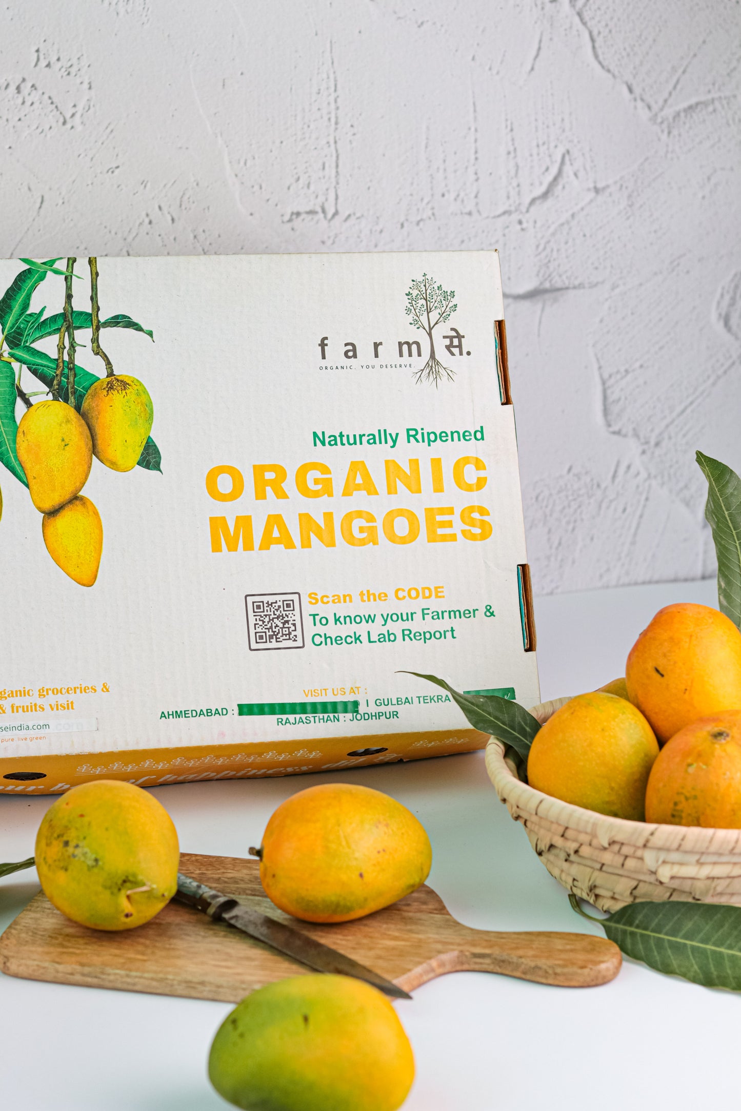 Farmse Organic Alphonso Mangoes Hafus A Category (Size 190 - 230 Gm's/ Pc)