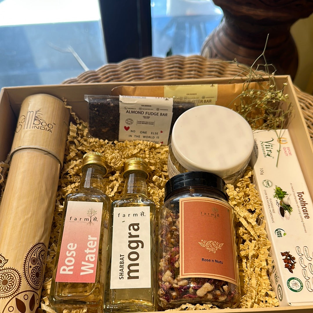 Medium hampers